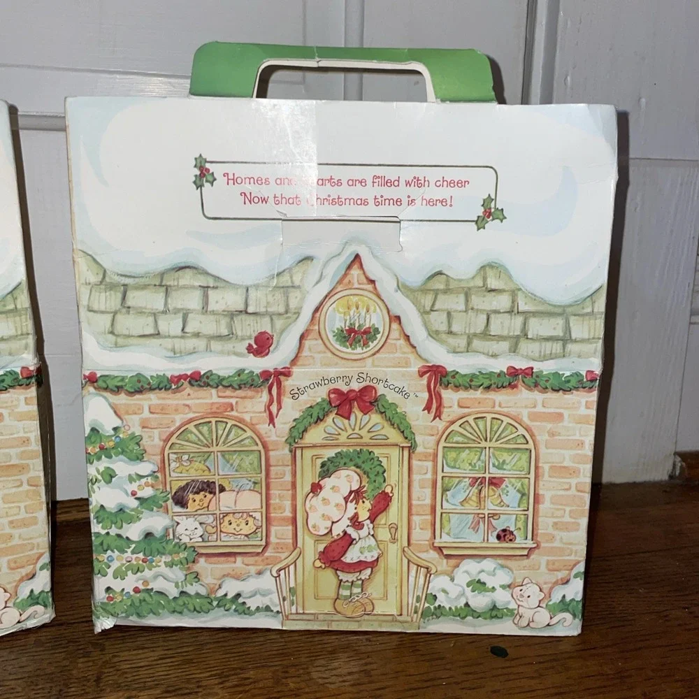 Vintage Strawberry Shortcake American Greetings Holiday Christmas Home Gift Box‎